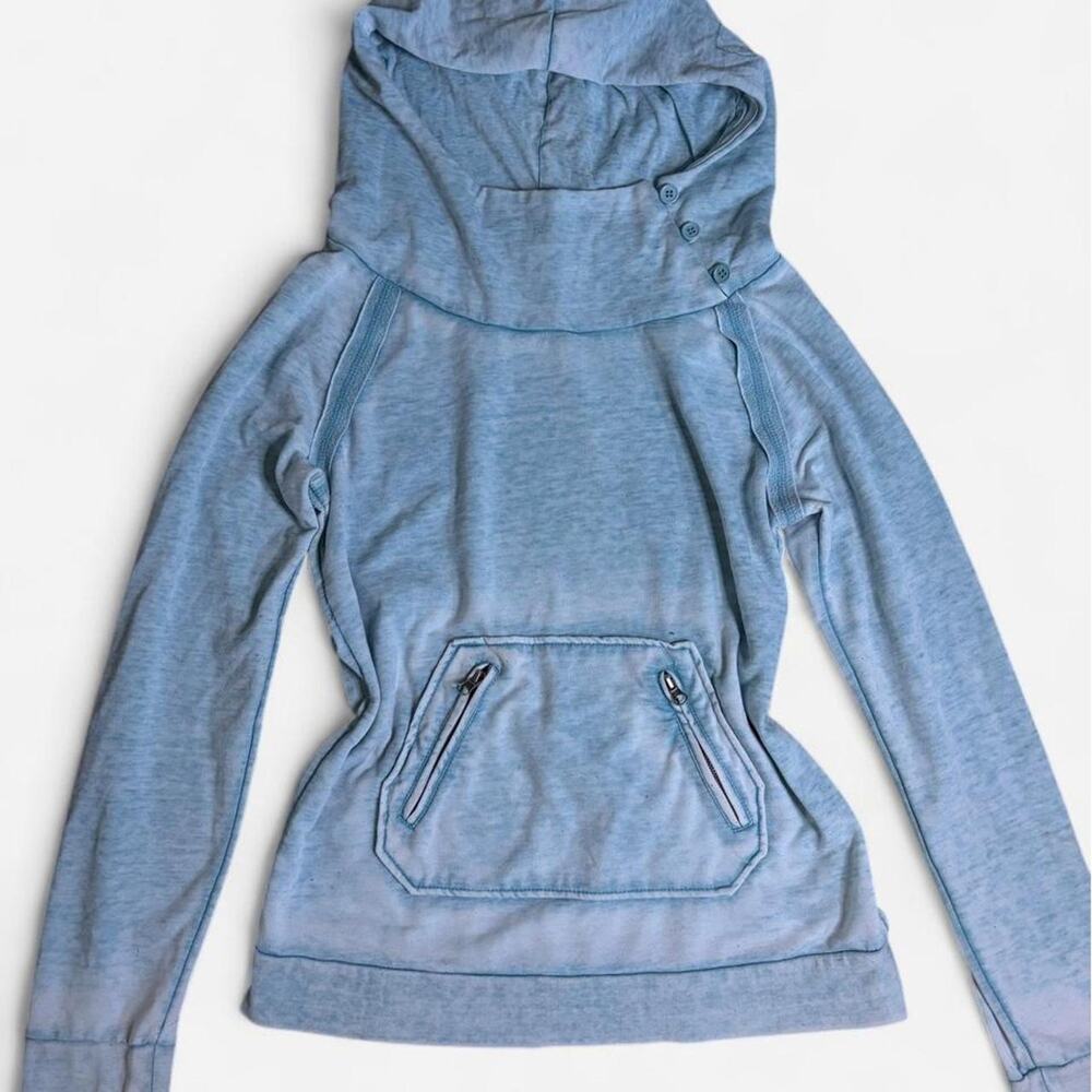 Vintage Roxy blue hoodie with zipper pockets - size XL